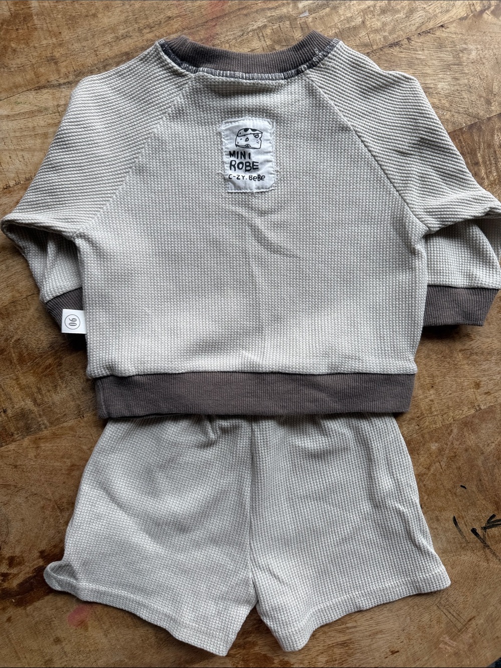 Waffle Knit Two-Piece Colorblock Set - Picture 3 of 4